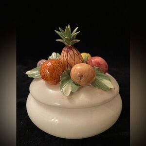 Vintage RARE L’Atelier Capodimonte Mini Fruit Trinket Dish Box NOT Broken Italy